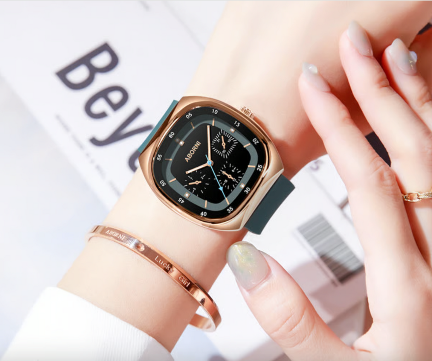 ABORNI™ Montre
